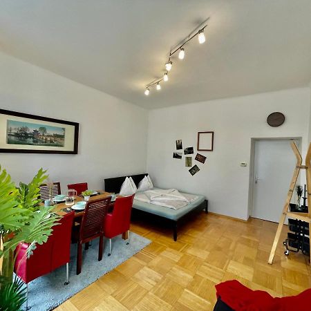 Nice Apartment Close To City Center ウィーン エクステリア 写真