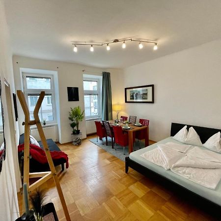 Nice Apartment Close To City Center ウィーン エクステリア 写真